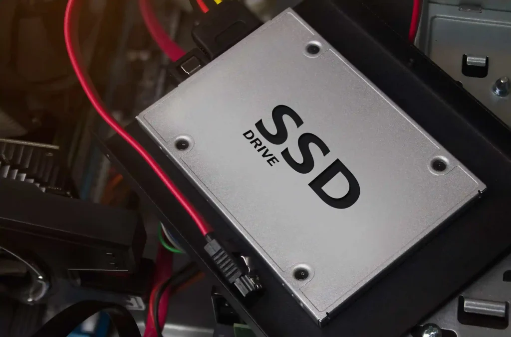 مجله های آموزش کامپیوتر بررسی مشخصات هارد SSD SATA