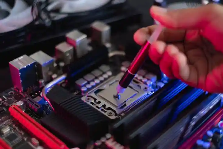 برای نصب CPU های INTEL و AMD چه نوع خمیر حرارتی استفاده کنیم؟