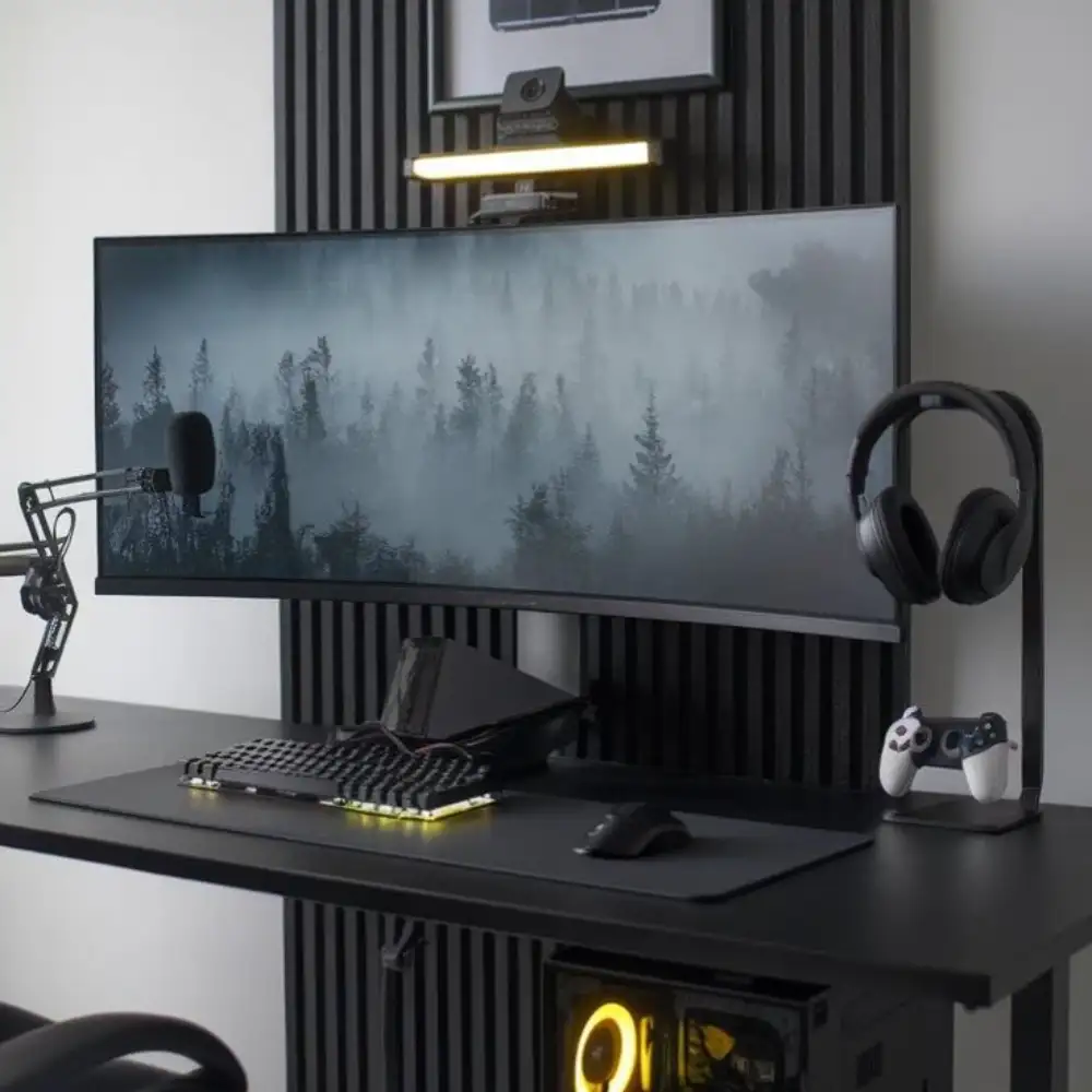 مجله های آموزش کامپیوتر تجهیزات گیمینگ برای استریم آنلاین در پلتفرم های استریم مانند توییچ twitch