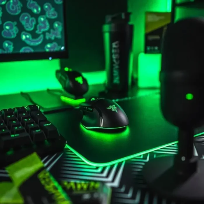 بررسی کامل تجهیزات گیمینگ برند ریزر Razer