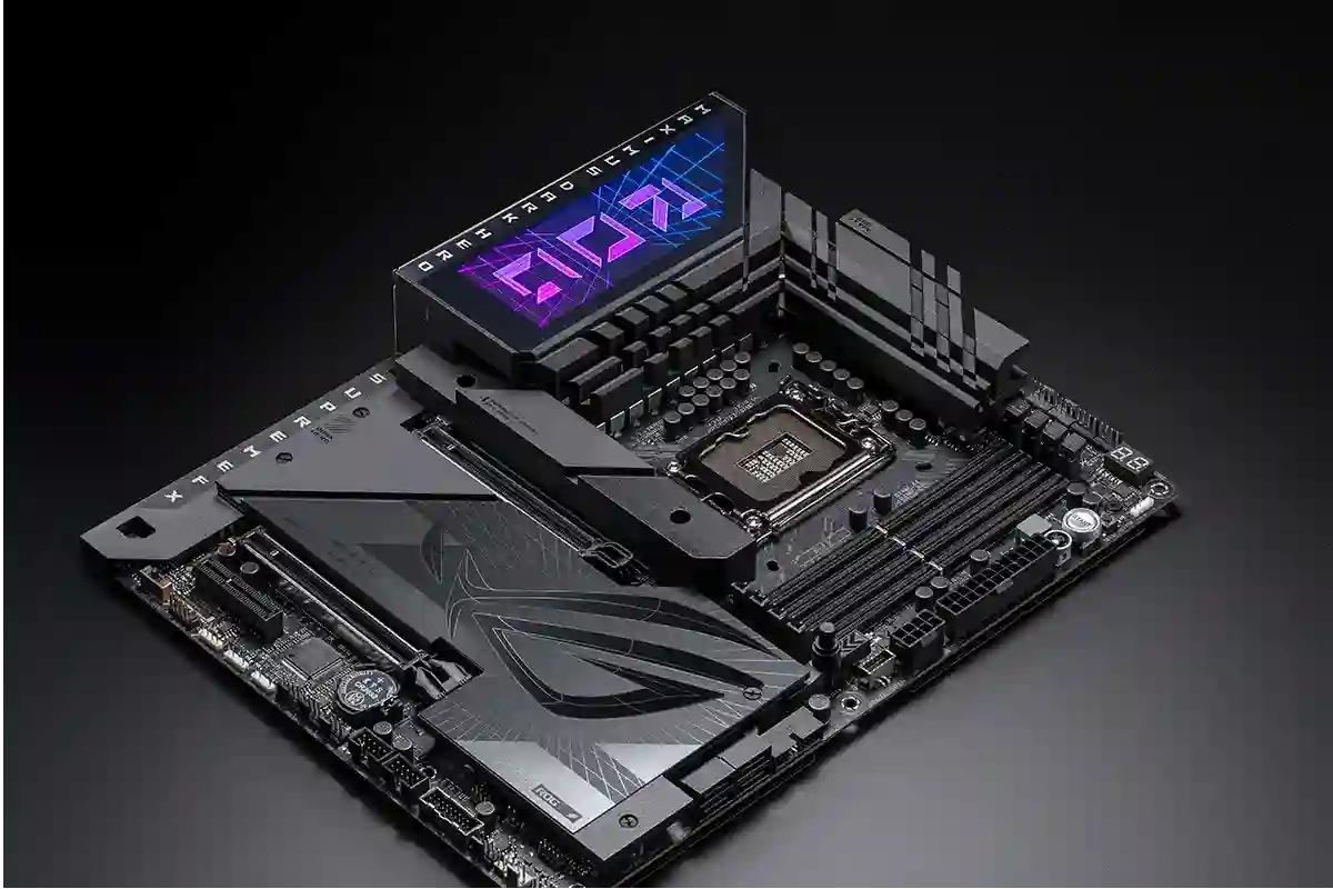 مادربرد یا Motherboard اصلی‌ترین قطعه سخت‌افزاری درون کیس